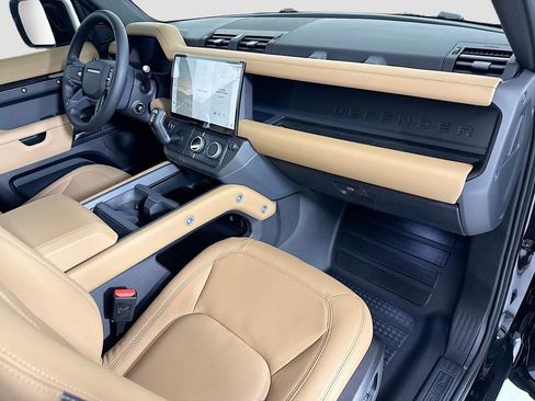 New 2026 Land Rover Defender 110 X-Dynamic SE AWD/4WD image 18