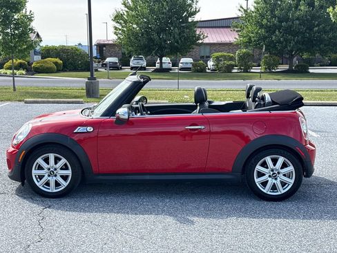 Used 2011 MINI Cooper S FWD image 4