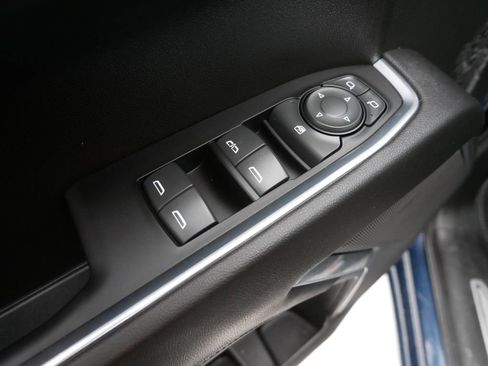 Used 2023 Chevrolet Silverado 1500 LT Trail Boss w/ Protection Package image 12