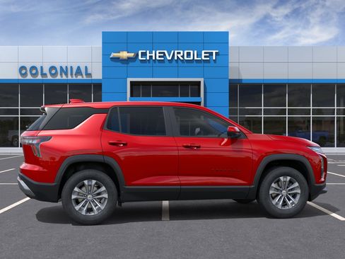 New 2026 Chevrolet Equinox LT AWD/4WD image 5