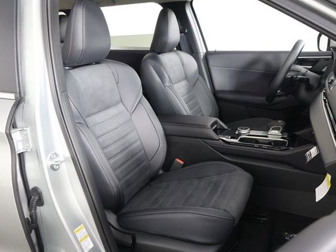 New 2026 Mitsubishi Outlander SE image 32