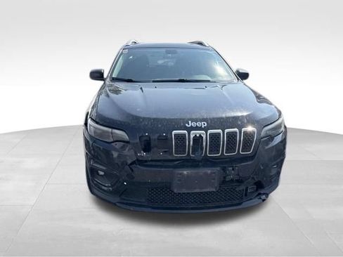 Used 2019 Jeep Cherokee Latitude w/ Popular Appearance Group AWD/4WD image 4