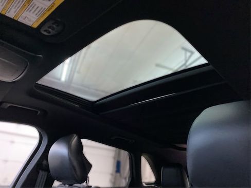 Used 2019 Lincoln MKC Reserve image 26