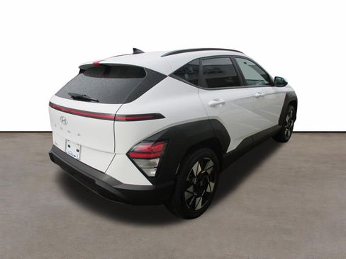 Used 2025 Hyundai Kona SEL FWD image 5