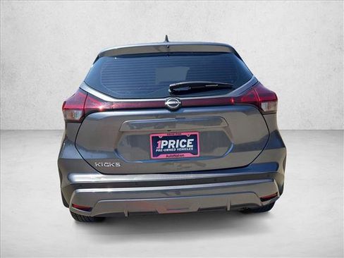 Used 2024 Nissan Kicks S FWD image 7