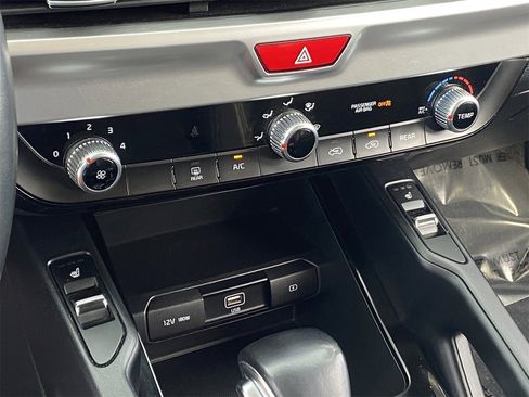 Used 2020 Kia Telluride S w/ S 8 Passenger Seating Package image 29