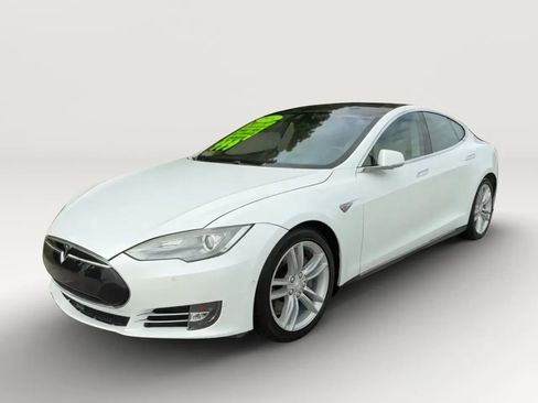 Used 2014 Tesla Model S 85 image 13