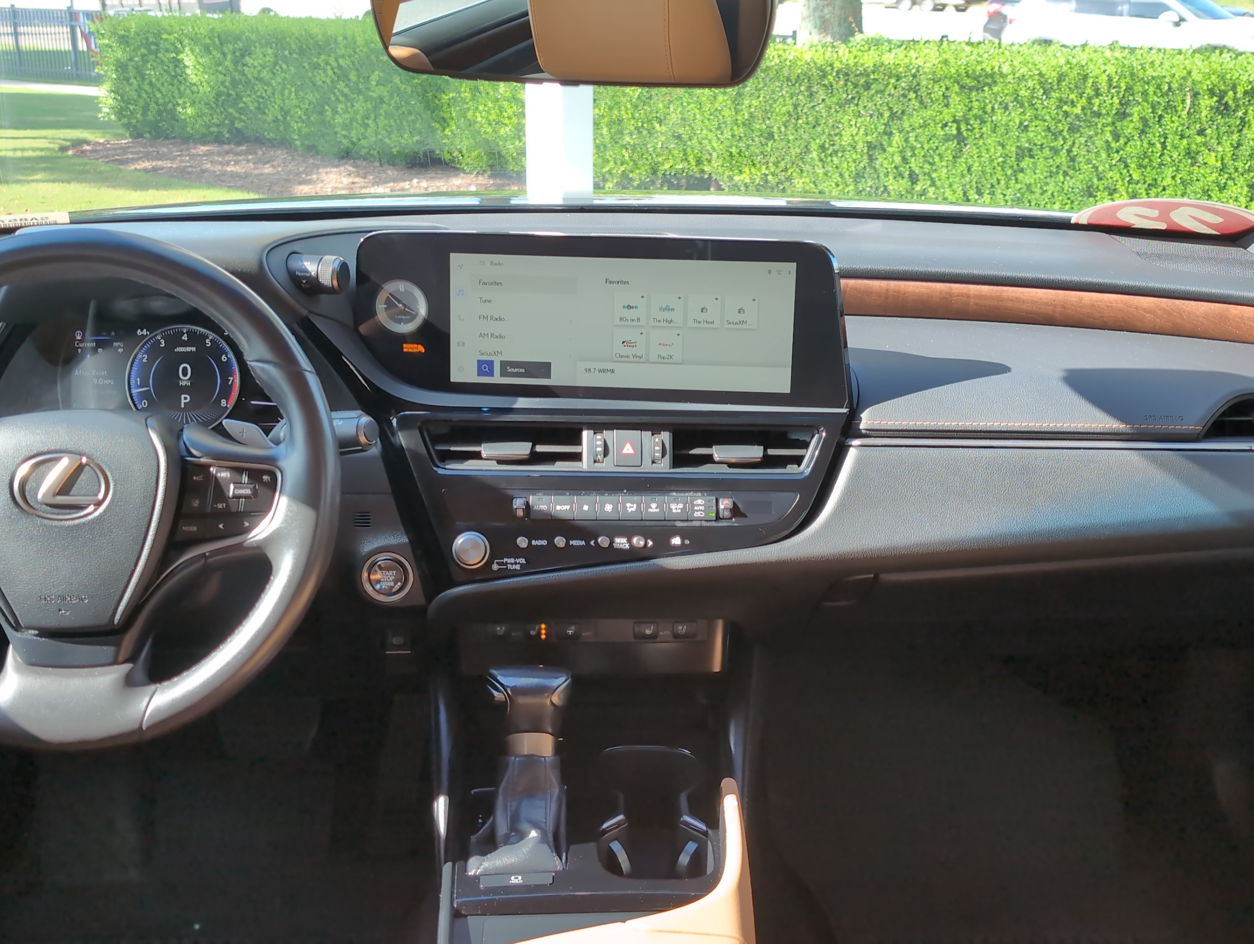 Used 2023 Lexus ES 250 w/ Premium Package AWD/4WD image 30