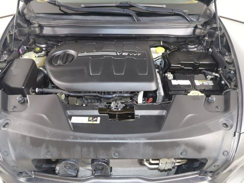 Used 2018 Jeep Cherokee Overland AWD/4WD image 46