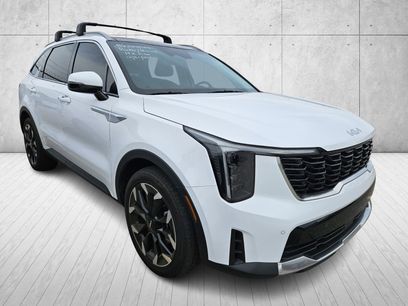 Used 2024 Kia Sorento EX w/ Panoramic Sunroof Package