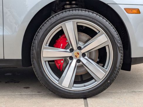 New 2025 Porsche Macan S image 29