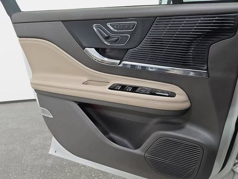Certified 2022 Lincoln Corsair Reserve AWD/4WD image 22