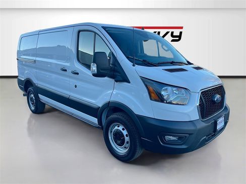 Used 2025 Ford Transit 250 Low Roof w/ Fleet Fuel Economy Package image 1