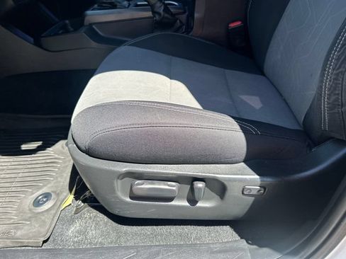 Used 2023 Toyota Tacoma TRD Sport AWD/4WD image 30
