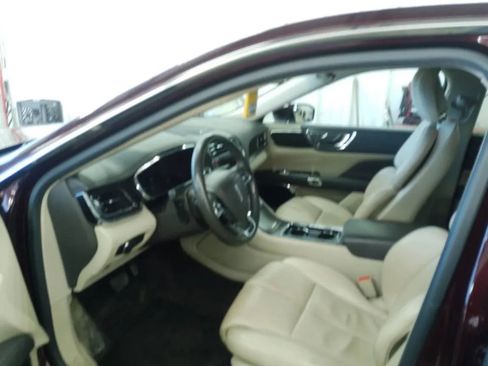 Used 2017 Lincoln Continental Select FWD image 2
