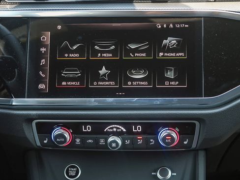 New 2025 Audi Q3 2.0T Premium image 14