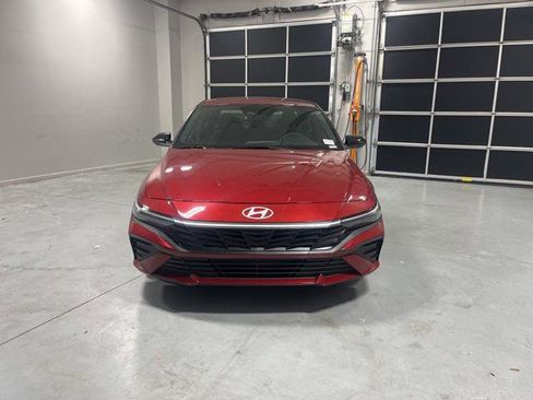 New 2025 Hyundai Elantra Sport image 2