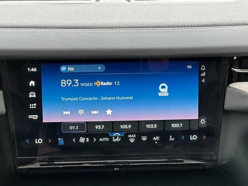 New 2025 Lincoln Navigator Reserve AWD/4WD image 13