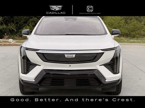Used 2025 Cadillac Optiq Luxury 2 AWD/4WD image 10