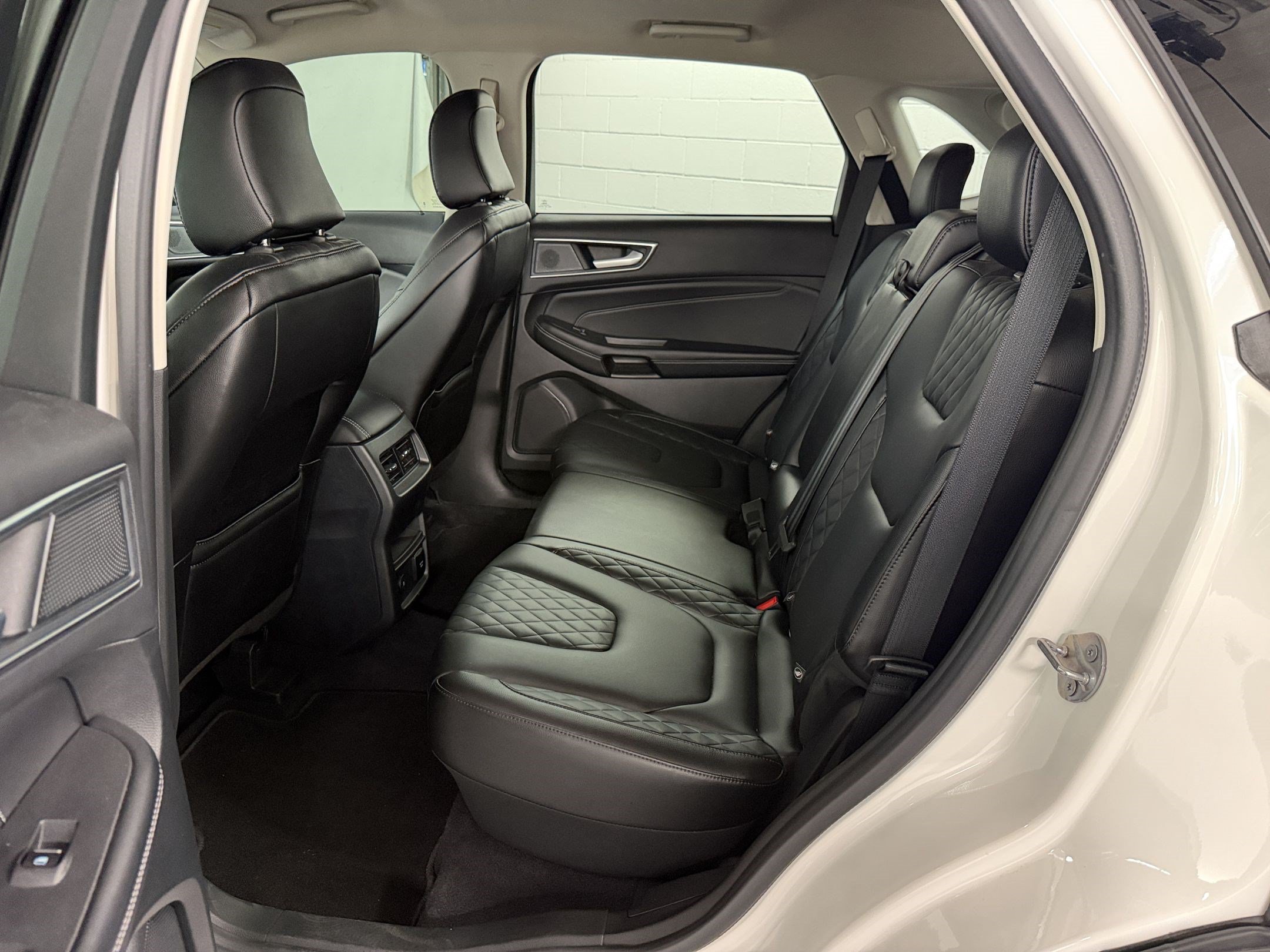 Used 2024 Ford Edge Titanium AWD/4WD image 21