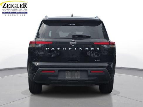 Used 2025 Nissan Pathfinder SV AWD/4WD image 6