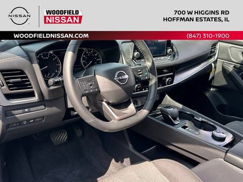 Certified 2026 Nissan Rogue SV AWD/4WD image 30