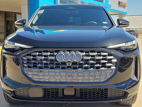 Used 2025 Audi Q5 Premium Plus AWD/4WD image 9