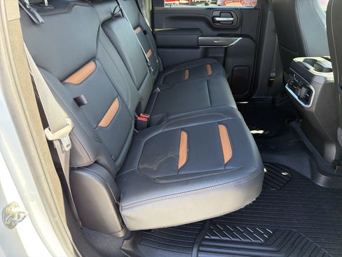 Used 2020 GMC Sierra 2500 AT4 w/ AT4 Premium Package image 18