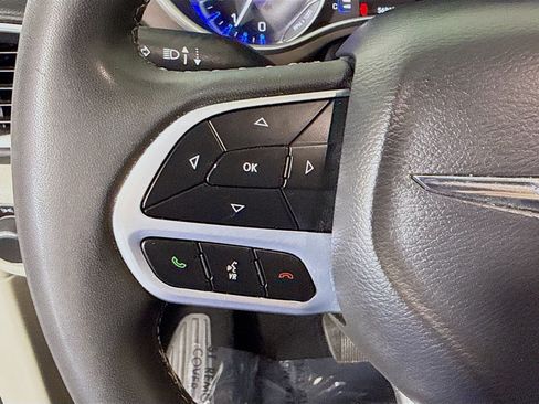 Used 2023 Chrysler Voyager LX FWD image 14