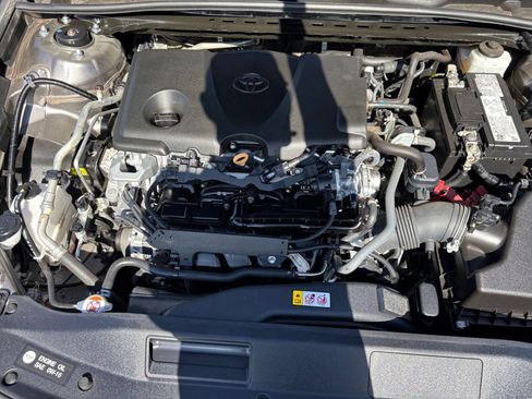 Used 2024 Toyota Camry SE FWD image 31