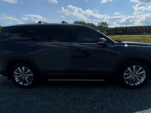Certified 2025 Toyota Grand Highlander AWD image 9