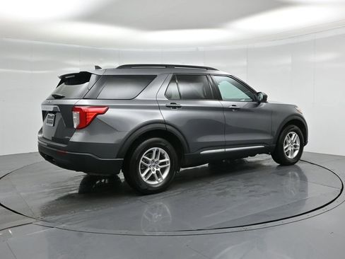 Certified 2022 Ford Explorer XLT w/ Class IV Trailer Tow Package image 27