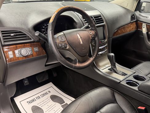 Used 2015 Lincoln MKX FWD w/ Equipment Group 102A image 12