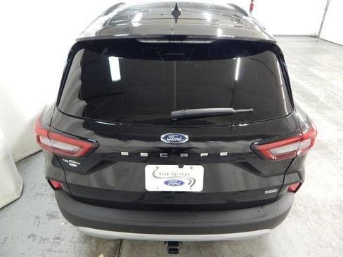 New 2025 Ford Escape SE w/ PHEV Premium Package FWD image 4