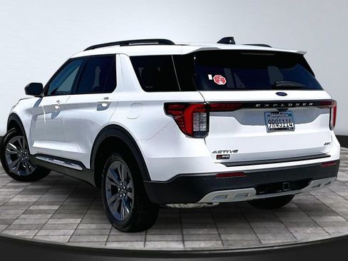 Used 2025 Ford Explorer Active w/ Active Comfort Package AWD/4WD image 22