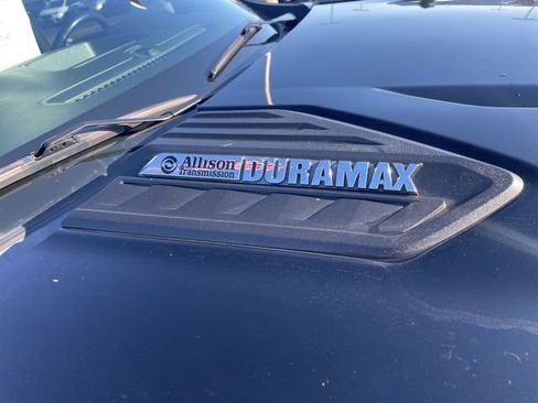 Used 2020 Chevrolet Silverado 2500 LTZ w/ LTZ Convenience Package image 10