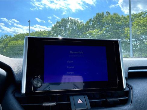 Used 2024 Toyota RAV4 LE AWD/4WD image 50