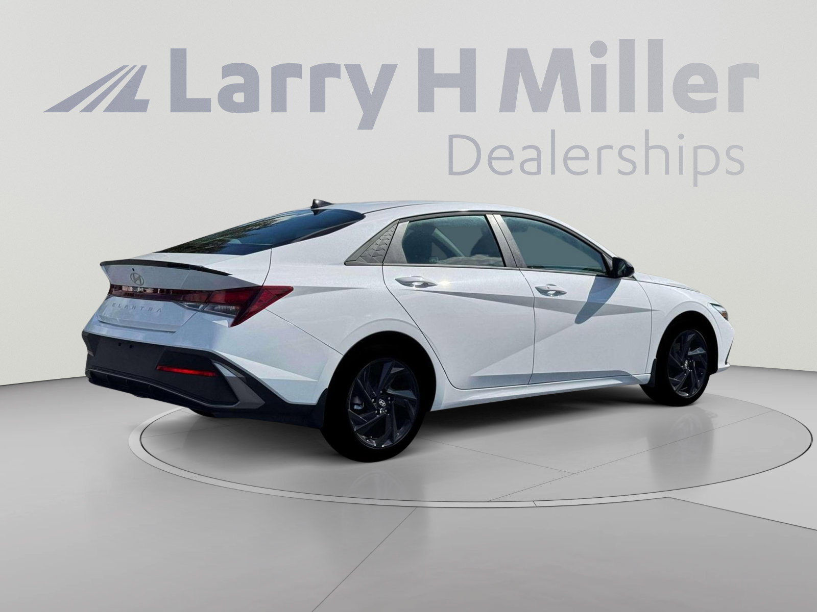 New 2026 Hyundai Elantra SEL Sport FWD image 8