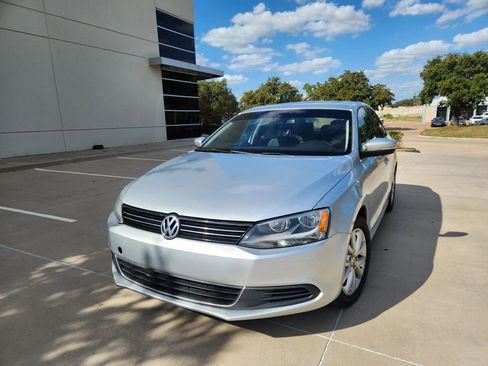 Used 2014 Volkswagen Jetta SE image 28