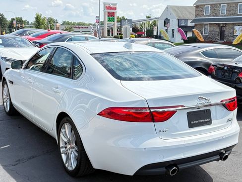 Used 2016 Jaguar XF Prestige AWD/4WD image 6