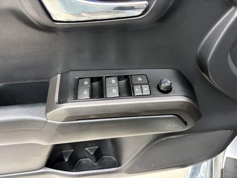 Used 2022 Toyota Tacoma TRD Sport image 13