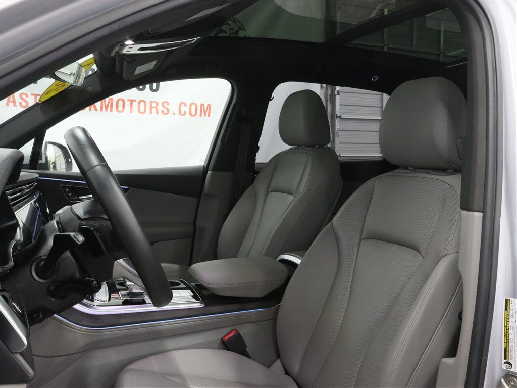 Used 2021 Audi Q7 3.0T Prestige AWD/4WD image 14