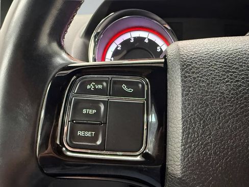 Used 2019 Dodge Grand Caravan SXT FWD image 18