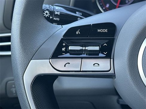 Certified 2023 Hyundai Elantra SEL image 19