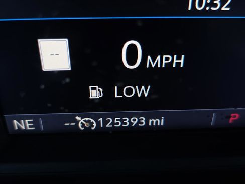 Used 2020 GMC Sierra 1500 SLT w/ SLT Premium Plus Package image 11