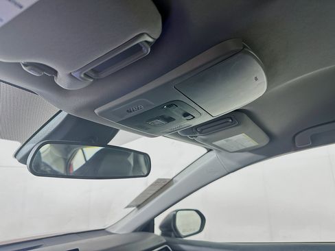 Used 2024 Toyota Camry SE FWD image 18