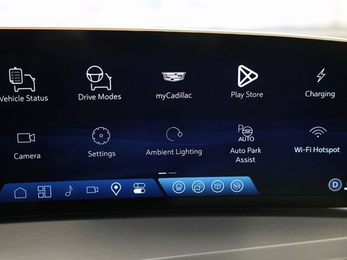 Used 2026 Cadillac Vistiq Sport image 28