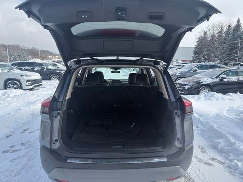 Used 2021 Nissan Rogue SV w/ Premium Package image 36