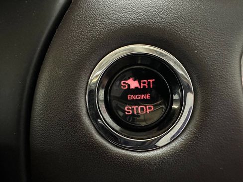 Used 2011 Jaguar XJ image 22