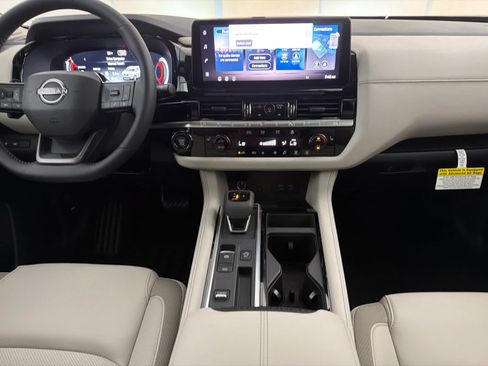 New 2026 Nissan Pathfinder SL w/ SL Premium Package FWD image 20